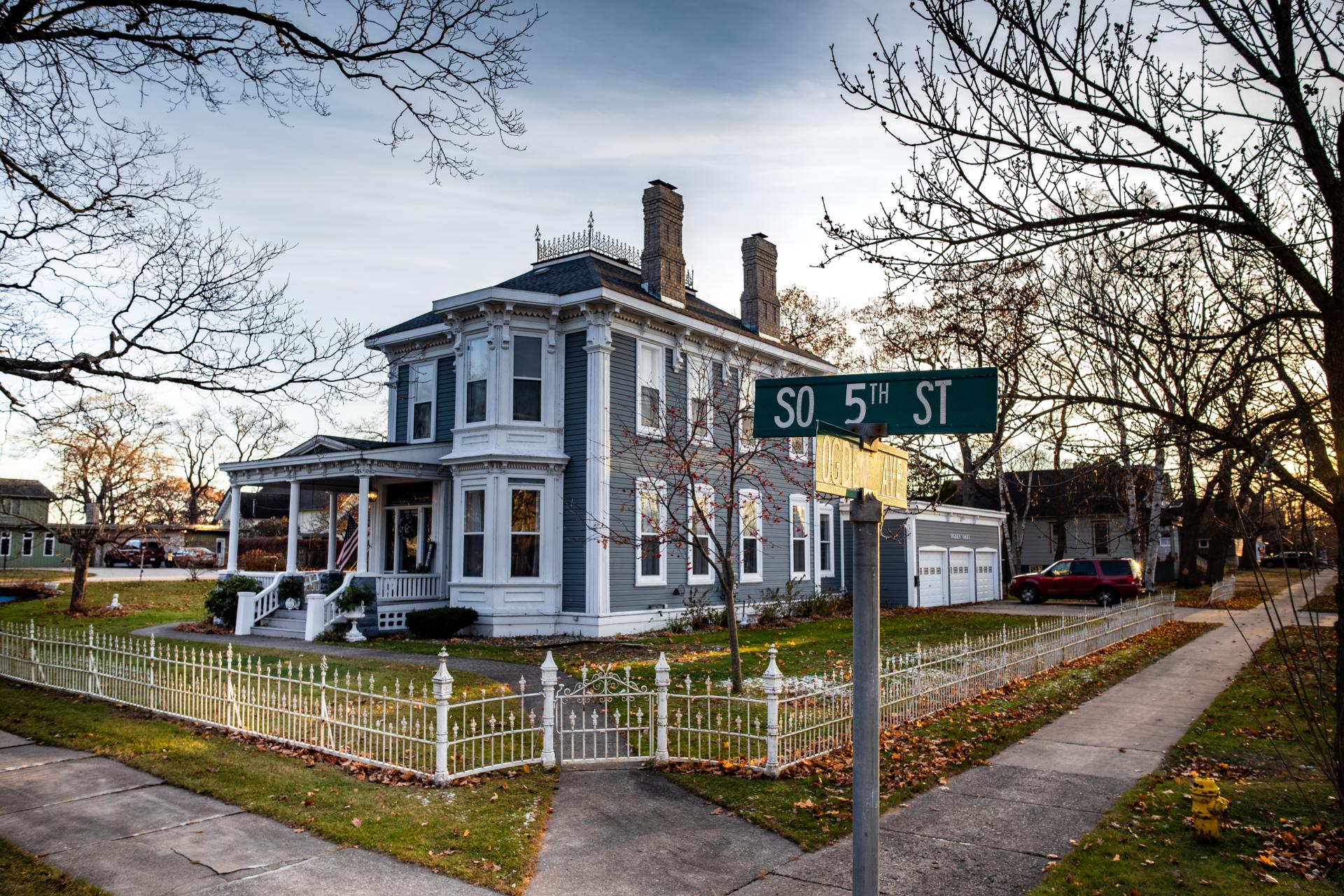 Ogden House - Escanaba, MI